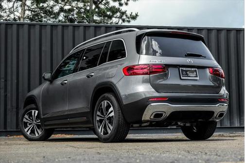 2025 Mercedes-Benz GLB 250 4MATIC