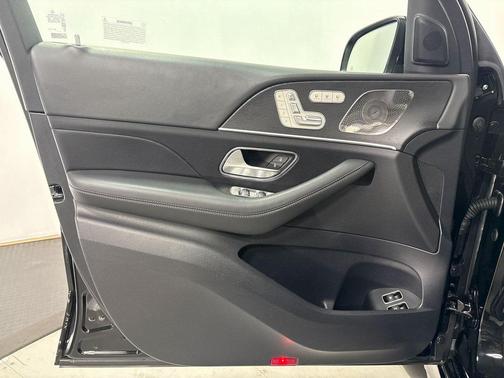 2025 Mercedes-Benz GLE 450e 4MATIC