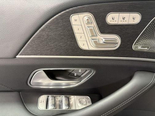 2025 Mercedes-Benz GLE 450e 4MATIC