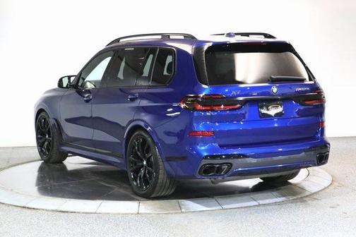 2024 BMW X7 M60i