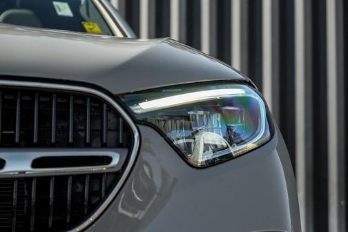 2026 Mercedes-Benz GLC 300 4MATIC