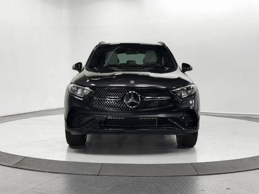 2025 Mercedes-Benz GLC 350e Base