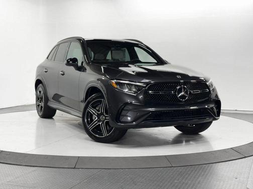 2025 Mercedes-Benz GLC 350e Base