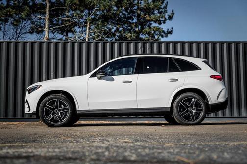 2026 Mercedes-Benz GLC 300 4MATIC