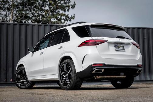 White 2026 Mercedes-Benz GLE 450 4MATIC
