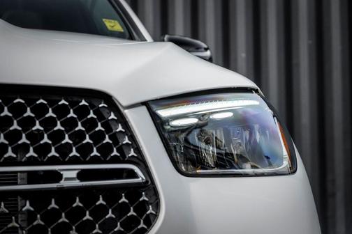 White 2026 Mercedes-Benz GLE 450 4MATIC