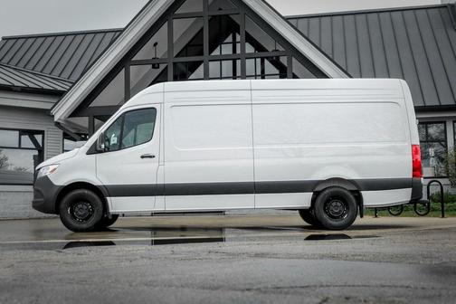 2025 Mercedes-Benz Sprinter 2500 High Roof