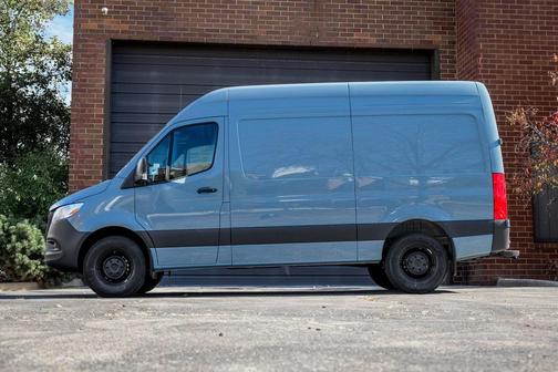 2026 Mercedes-Benz Sprinter 2500 Cargo 144 WB