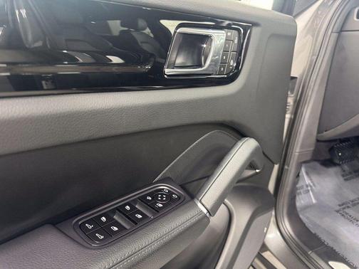 2023 Porsche Cayenne Cayenne