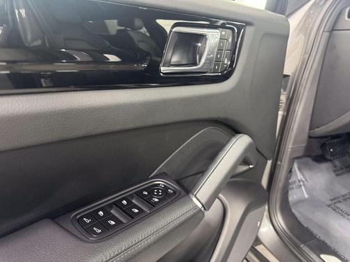 2023 Porsche Cayenne Cayenne