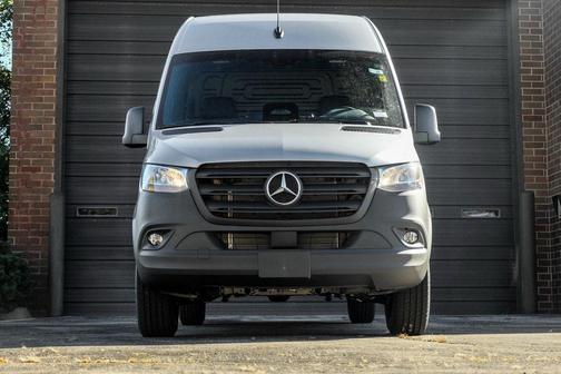 2026 Mercedes-Benz Sprinter 2500 High Roof
