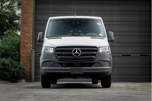 2025 Mercedes-Benz Sprinter 2500 Standard Roof