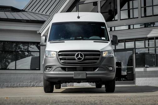2026 Mercedes-Benz Sprinter 2500 High Roof