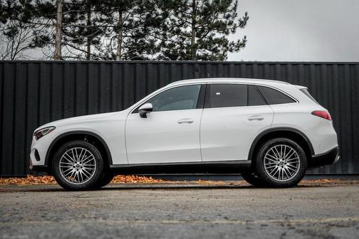2026 Mercedes-Benz GLC 300 4MATIC