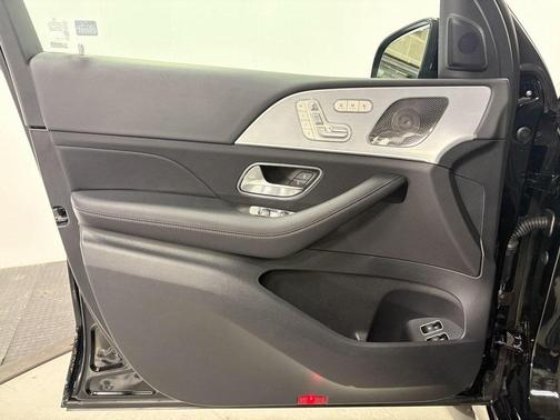 2025 Mercedes-Benz GLE 450e 4MATIC