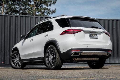 White 2026 Mercedes-Benz GLE 350 4MATIC