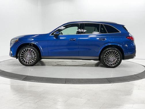 2025 Mercedes-Benz GLC 350e Base