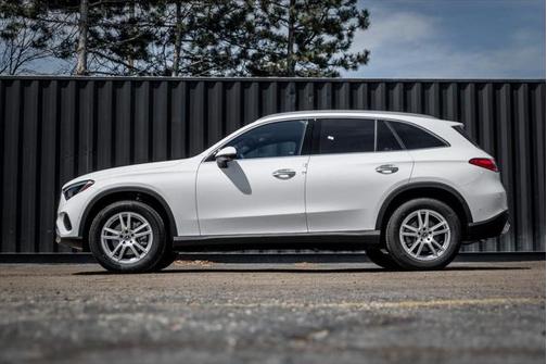 2025 Mercedes-Benz GLC 300 4MATIC
