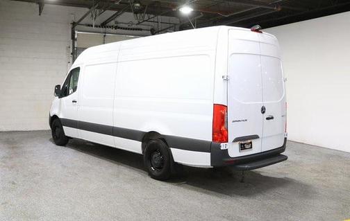 2025 Mercedes-Benz Sprinter 2500 High Roof