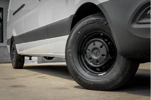 2025 Mercedes-Benz Sprinter 2500 High Roof