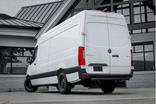2025 Mercedes-Benz Sprinter 2500 High Roof