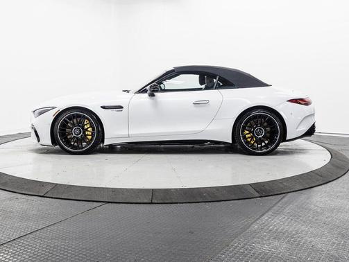 2022 Mercedes-Benz AMG SL 63 Base