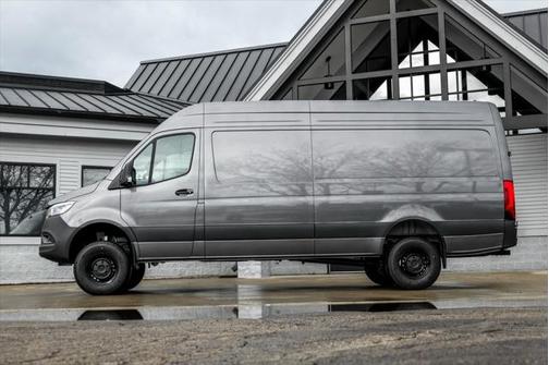 2025 Mercedes-Benz Sprinter 2500 High Roof