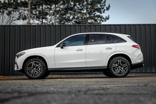 2026 Mercedes-Benz GLC 300 4MATIC