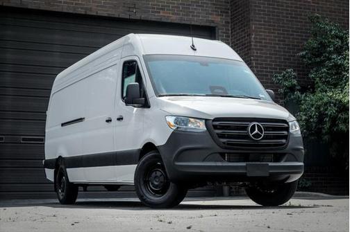 2025 Mercedes-Benz Sprinter 2500 High Roof