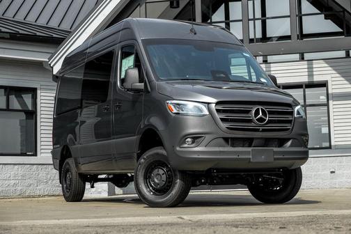 2025 Mercedes-Benz Sprinter 2500 Standard Roof