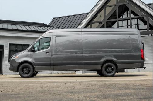 2025 Mercedes-Benz Sprinter 2500 High Roof