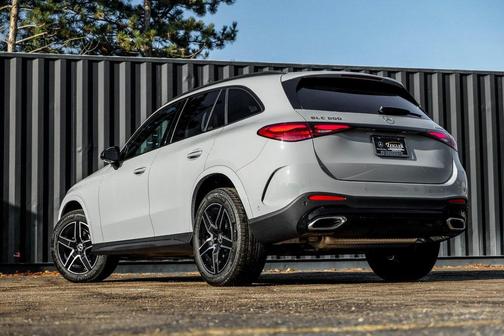 2026 Mercedes-Benz GLC 300 4MATIC