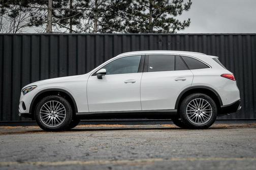 2026 Mercedes-Benz GLC 300 4MATIC
