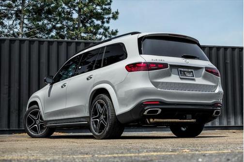 2025 Mercedes-Benz GLS 450 4MATIC