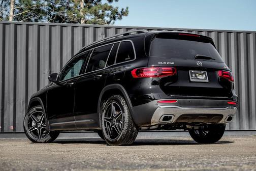 Black 2026 Mercedes-Benz GLB 250 4MATIC
