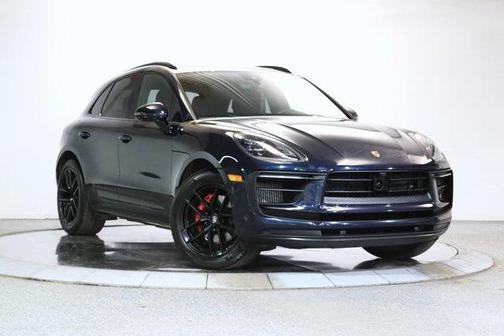 2022 Porsche Macan Base