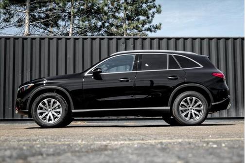 2025 Mercedes-Benz GLC 300 4MATIC