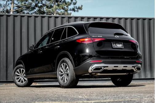 2025 Mercedes-Benz GLC 300 4MATIC