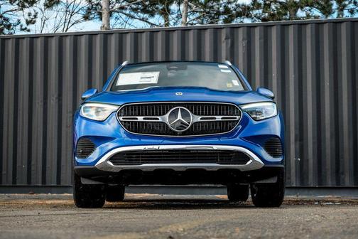 BLUE METALLIC 2026 Mercedes-Benz GLC 300 4MATIC
