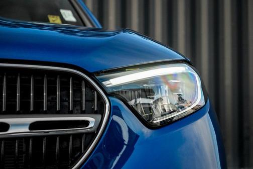 BLUE METALLIC 2026 Mercedes-Benz GLC 300 4MATIC