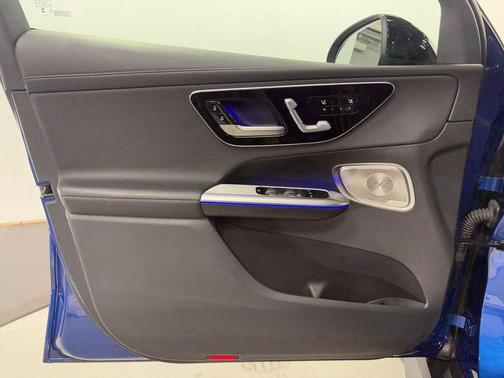 2023 Mercedes-Benz GLC 300 4MATIC