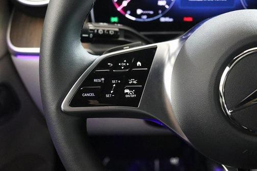 2025 Mercedes-Benz GLC 350e Base
