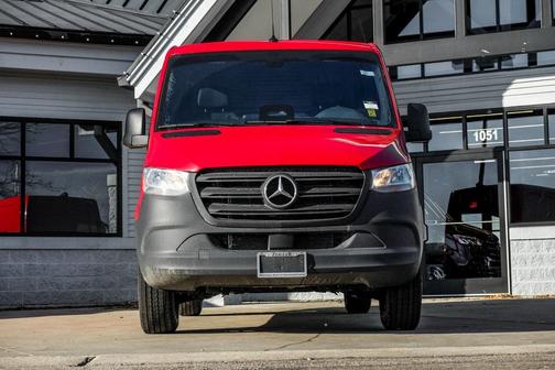 2026 Mercedes-Benz Sprinter 2500 Cargo 144 WB
