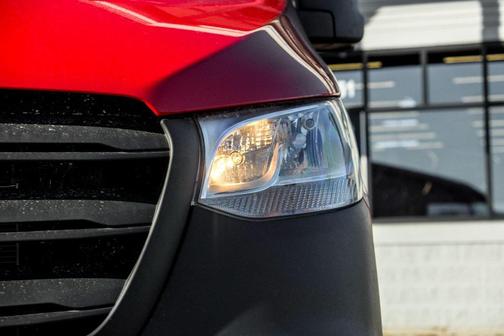 2026 Mercedes-Benz Sprinter 2500 Cargo 144 WB