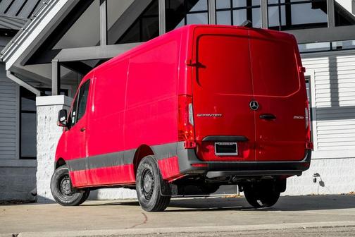 2026 Mercedes-Benz Sprinter 2500 Cargo 144 WB