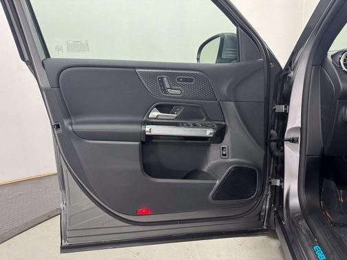 2024 Mercedes-Benz EQB 300 4MATIC