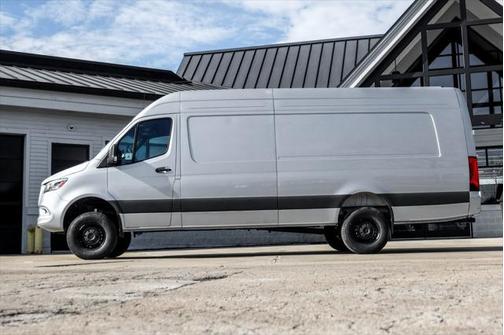 2025 Mercedes-Benz Sprinter 2500 High Roof