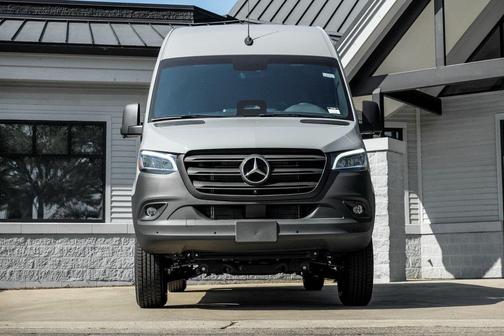 2025 Mercedes-Benz Sprinter 2500 High Roof