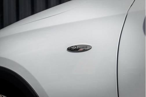 2025 Mercedes-Benz GLC 350e Base