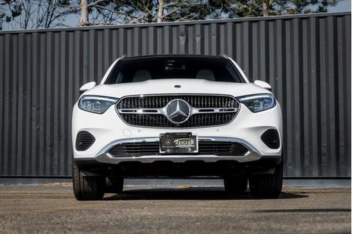 2025 Mercedes-Benz GLC 350e Base
